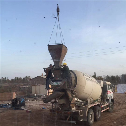 道外区“精准瞄准”—— 吊车的 “定位导航” 技术